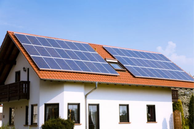 How Long Do Solar Panels Typically Last
